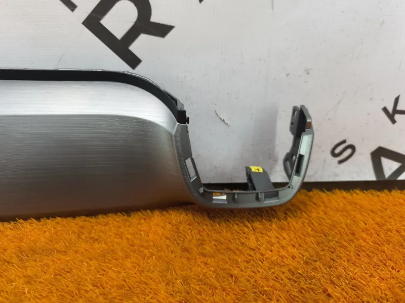 Декоративная накладка торпедо