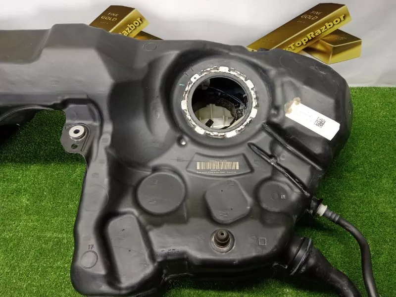 Бак топливный