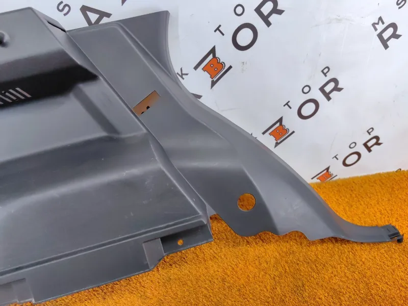 Обшивка багажника