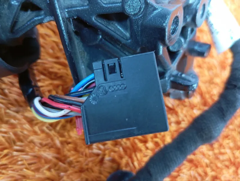 Зеркало боковое