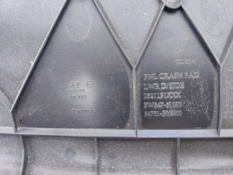 Накладка на торпедо