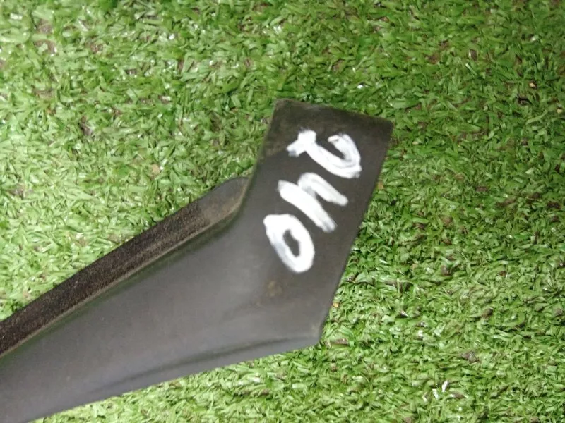 Уплотнитель стекла двери