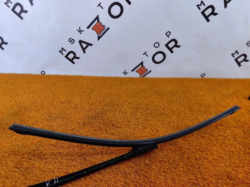 поводок стеклоочистителя