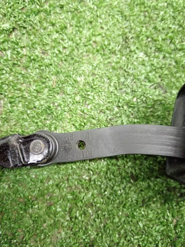 Ограничитель двери