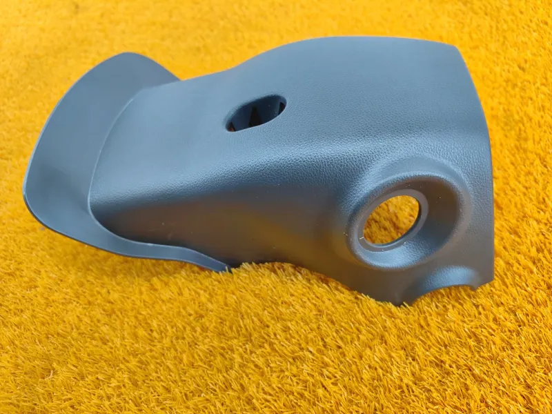 Кожух рулевой колонки