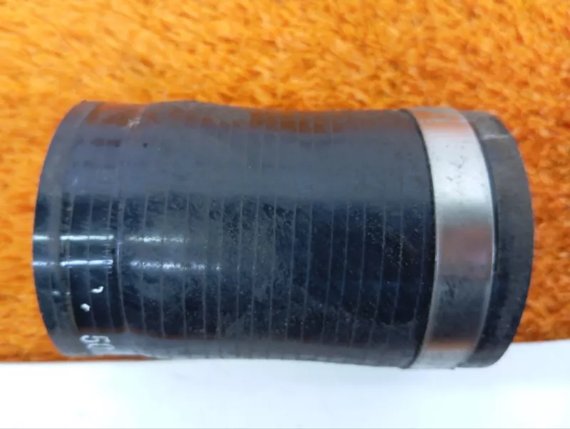 Патрубок интеркулера