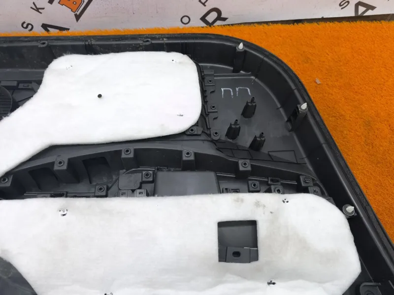 Обшивка двери