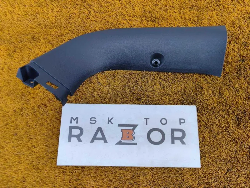 Накладка крышки багажника