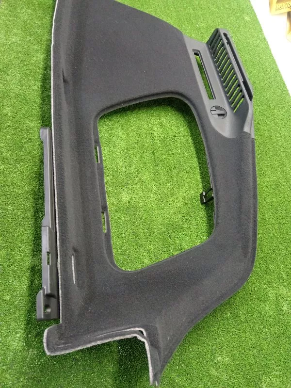 Обшивка багажника