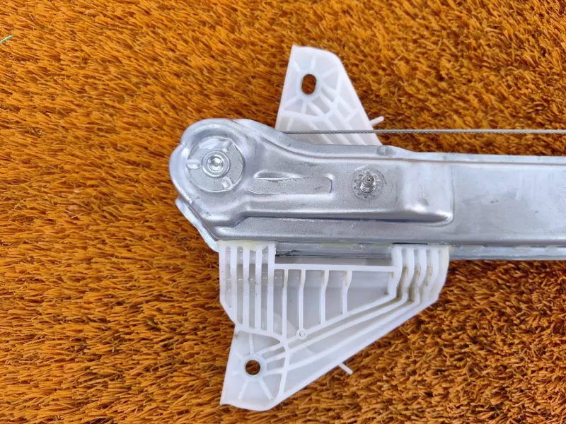 Стеклоподъемник