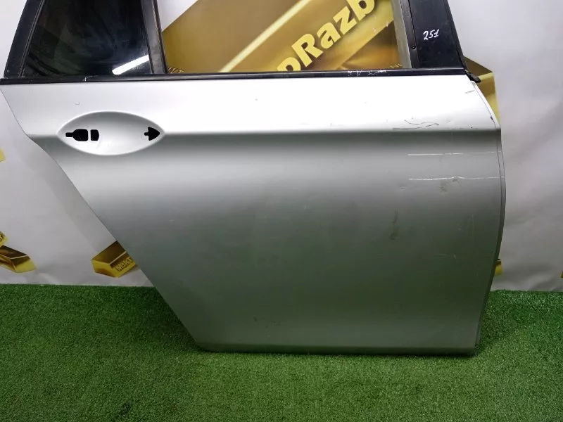 Дверь BMW 5-Series 2011 41007206120 F10/F11, задняя правая