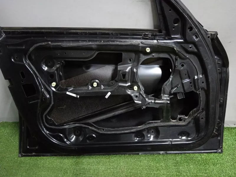 Дверь BMW 3-Series 2007 41007203643 E90, передняя левая