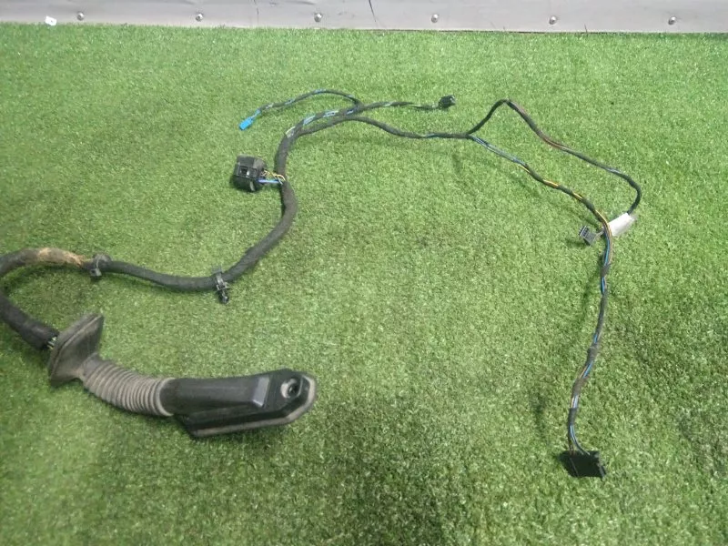 Проводка двери BMW X1 2011 61129269956 E84 N47D20C 75397700, передняя правая