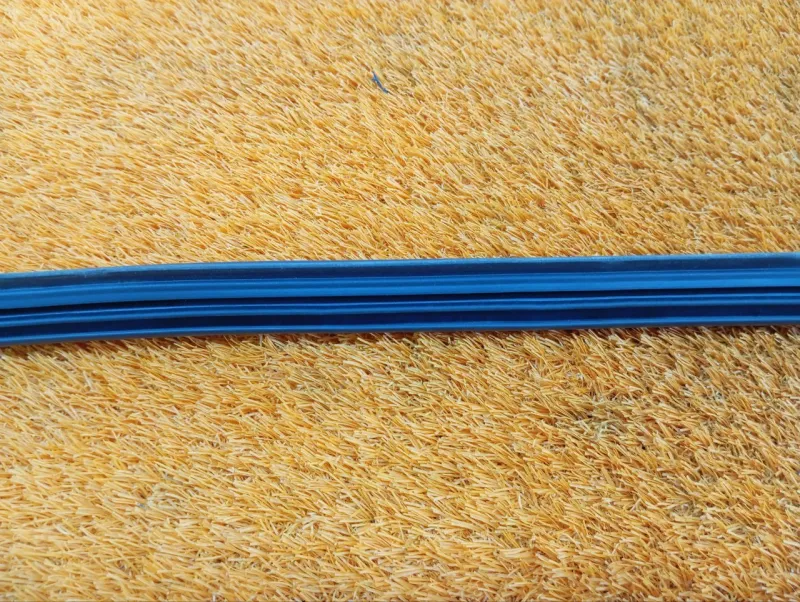 Уплотнитель багажника