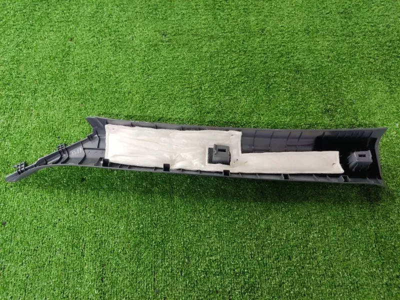 Накладка на стойку кузова