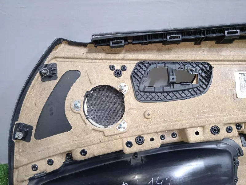 Обшивка двери BMW 3-Series 2005 51429152359 E90, передняя левая