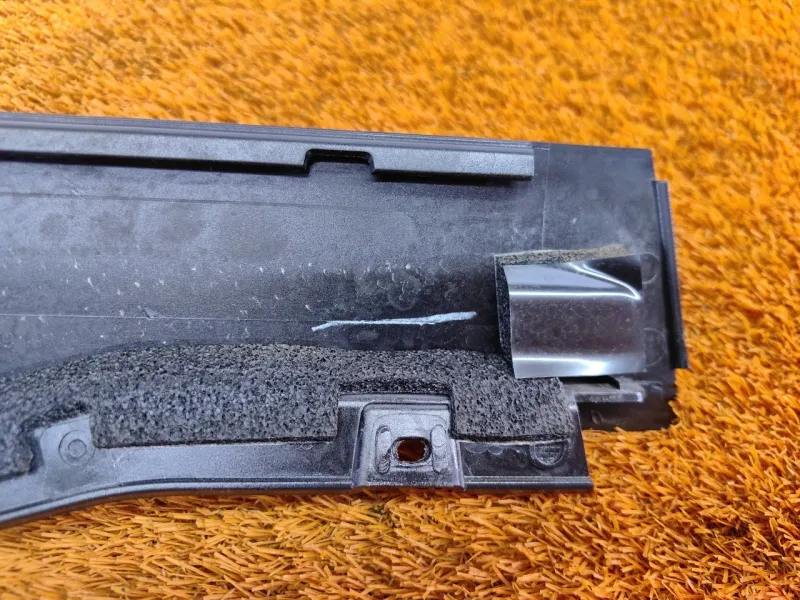 Молдинг двери