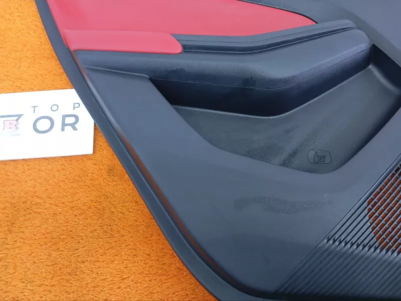 Обшивка двери