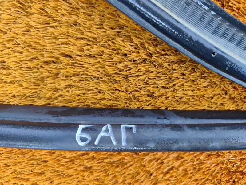 Уплотнитель багажника