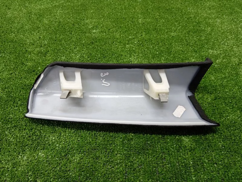 Накладка на стойку кузова