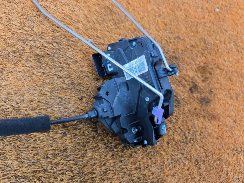 Замок двери