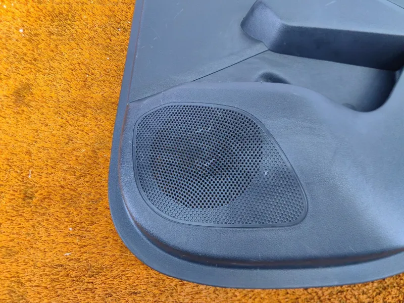 Обшивка двери