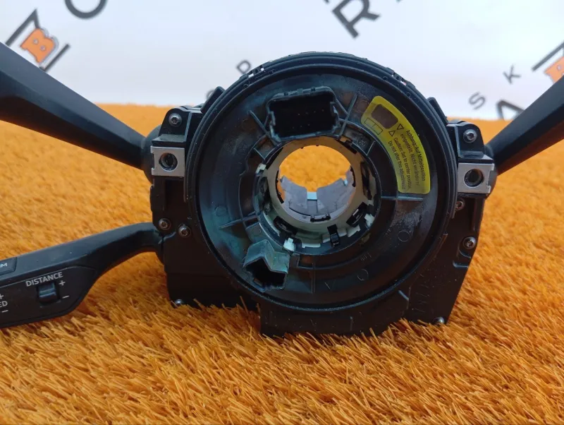 Подрулевой переключатель