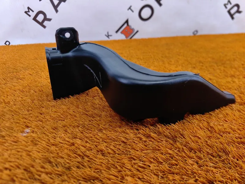 Воздуховод отопителя