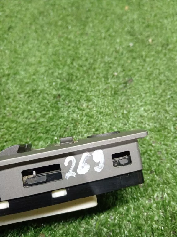 Блок управления стеклоподъемниками