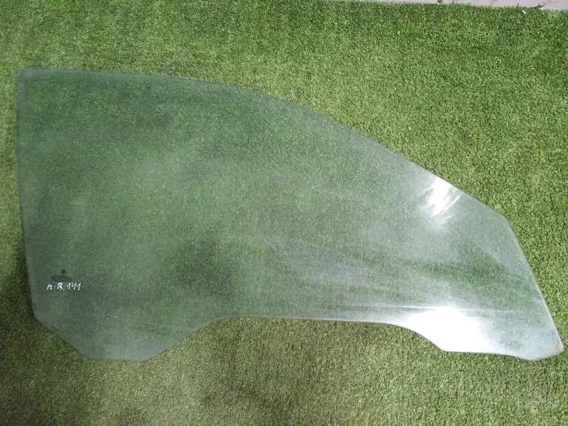 Стекло двери BMW 5-Series 2001 51348189257 E39, переднее правое