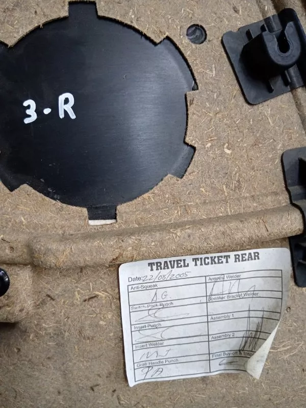 Обшивка двери BMW 3-Series 2005 51429167900 E90, задняя правая