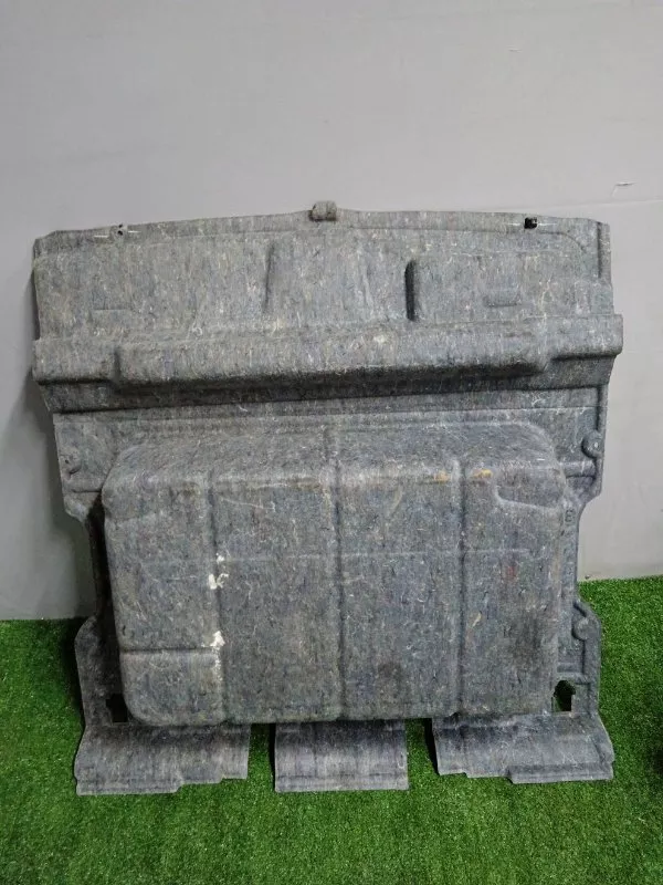 Пол багажника