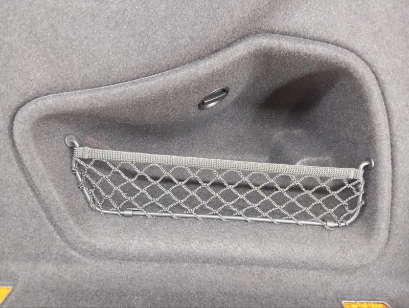 Обшивка багажника