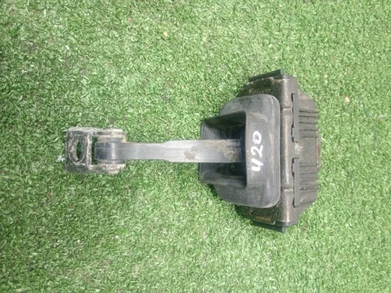 Ограничитель двери