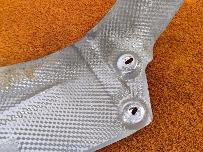 Экран тепловой глушителя