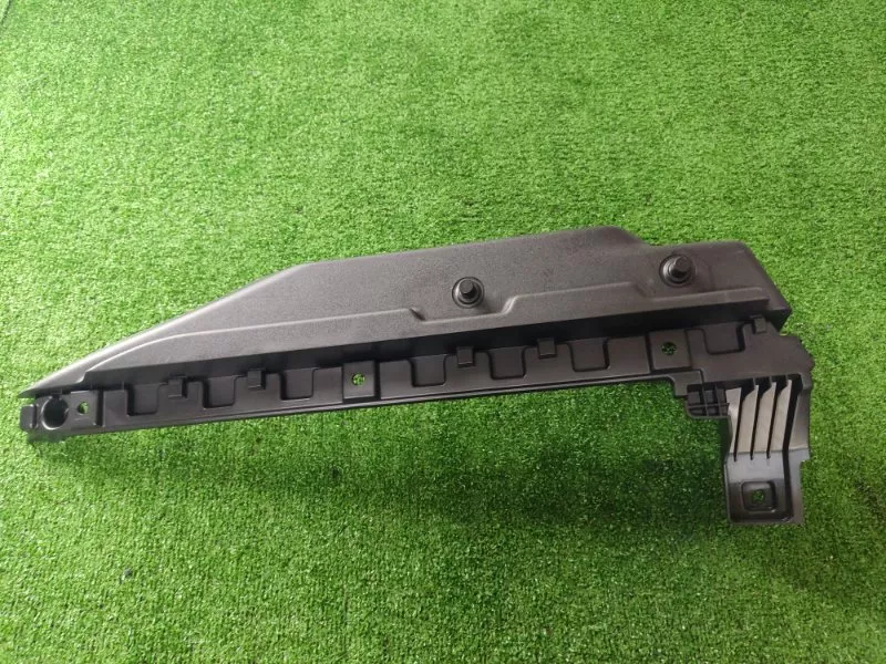 Накладка крышки багажника