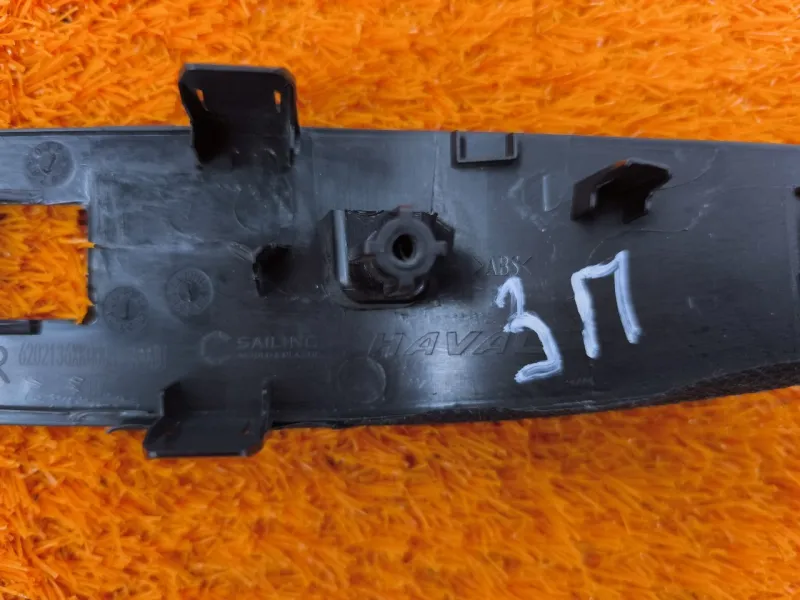 Молдинг двери