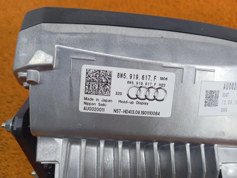 Проекция на лобовое стекло