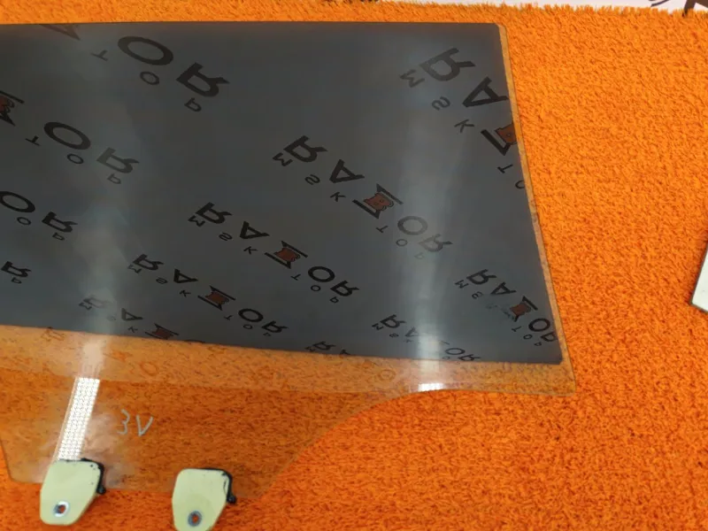 Стекло двери