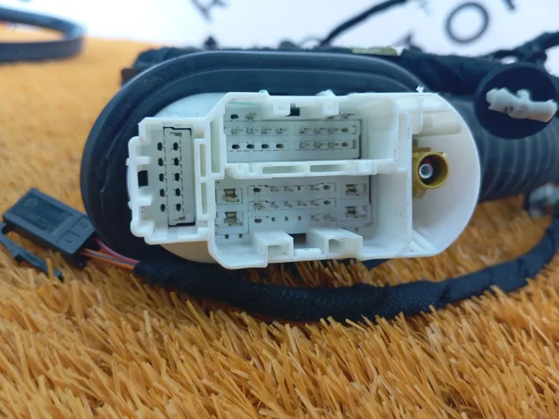 Проводка двери