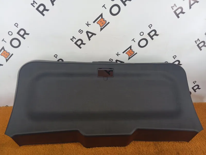 Обшивка двери багажника