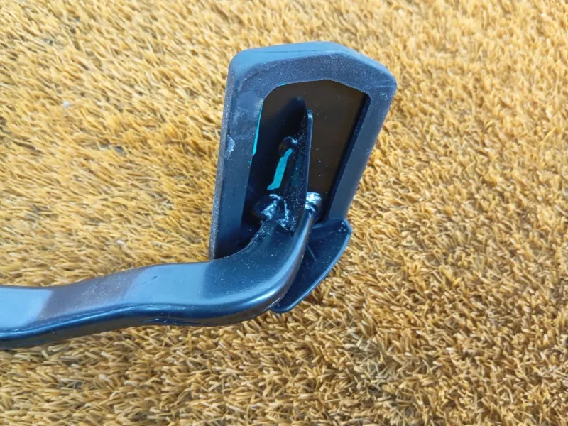 Педаль тормоза