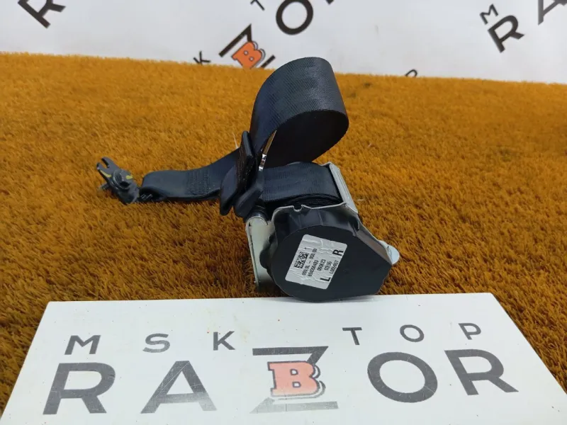 Ремень безопасности