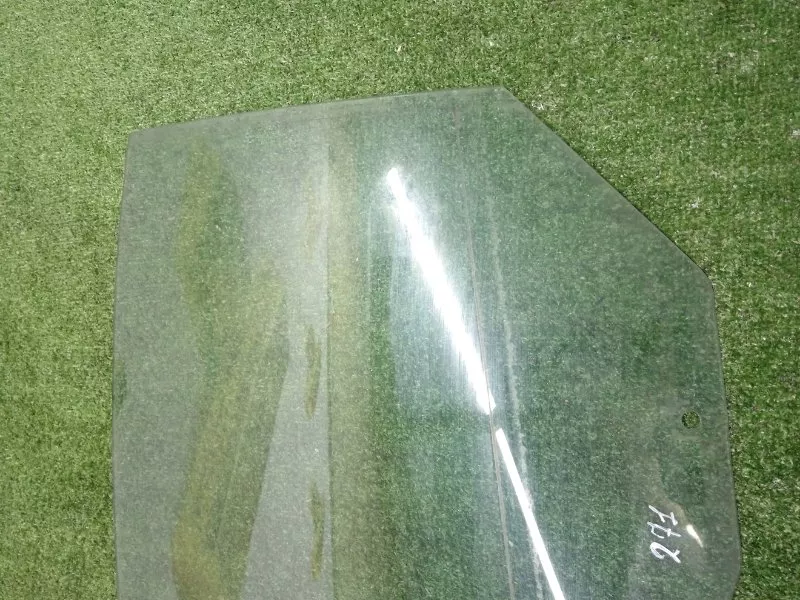 Стекло двери BMW 5-Series 2006 51357110635 E60, заднее левое