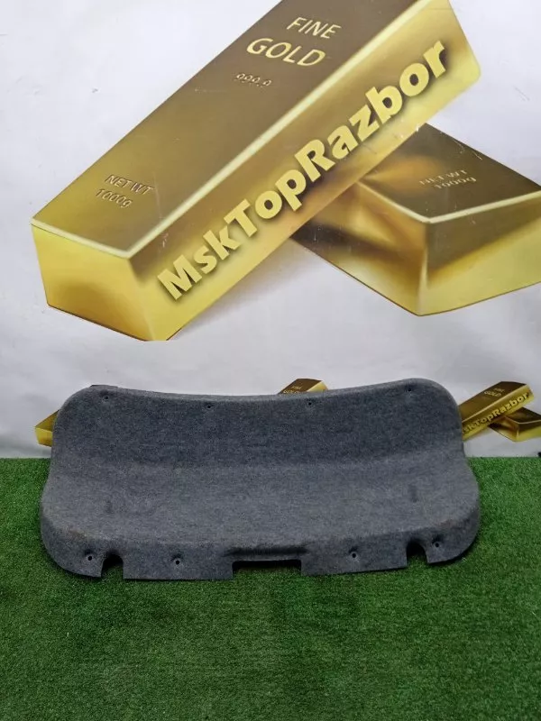 Обшивка двери багажника