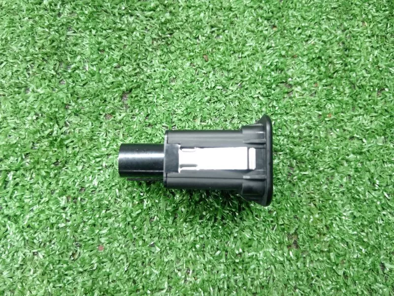 Кнопка багажника