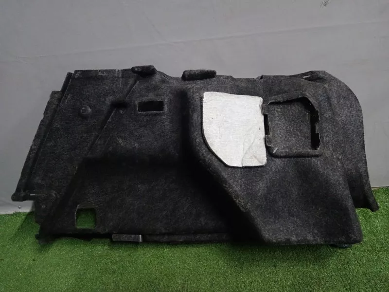 Обшивка багажника