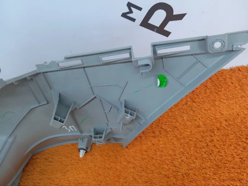 Накладка на стойку кузова