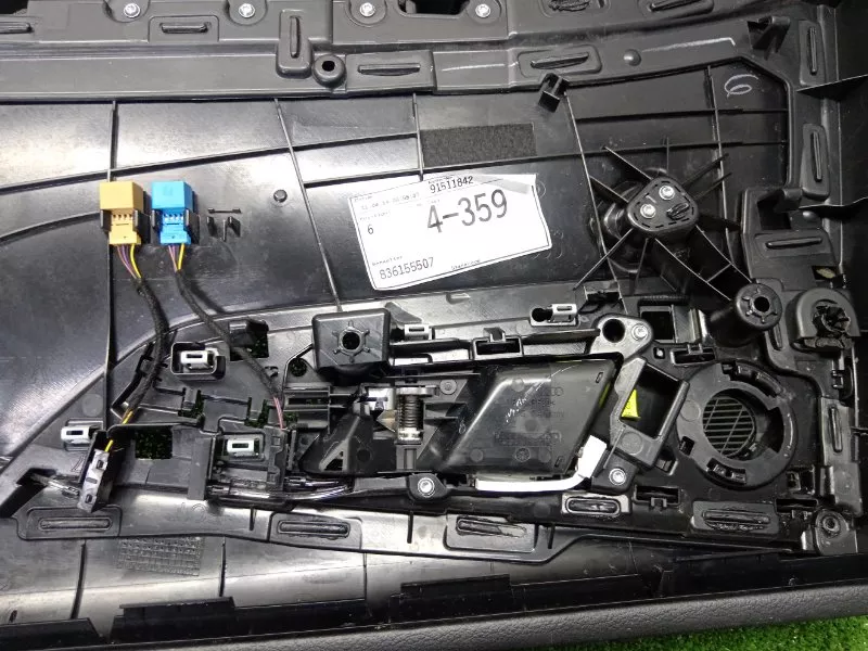 Обшивка двери