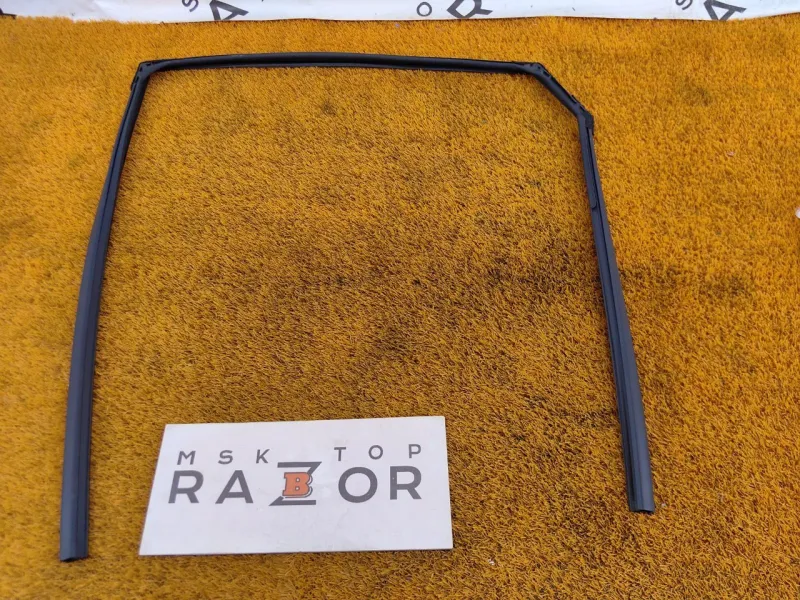 Уплотнитель стекла двери